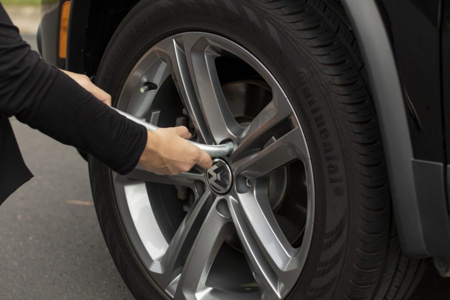 How to Change a Tire (The Easy Way) Jack and Jill of All Tires