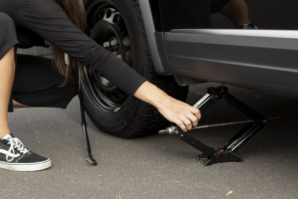 How to Change a Tire (The Easy Way) Jack and Jill of All Tires